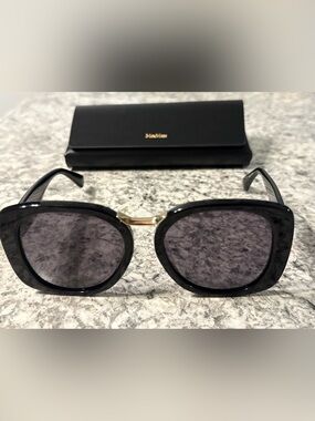 MaxMara Black and Gold Oversized Women's Sunglasses